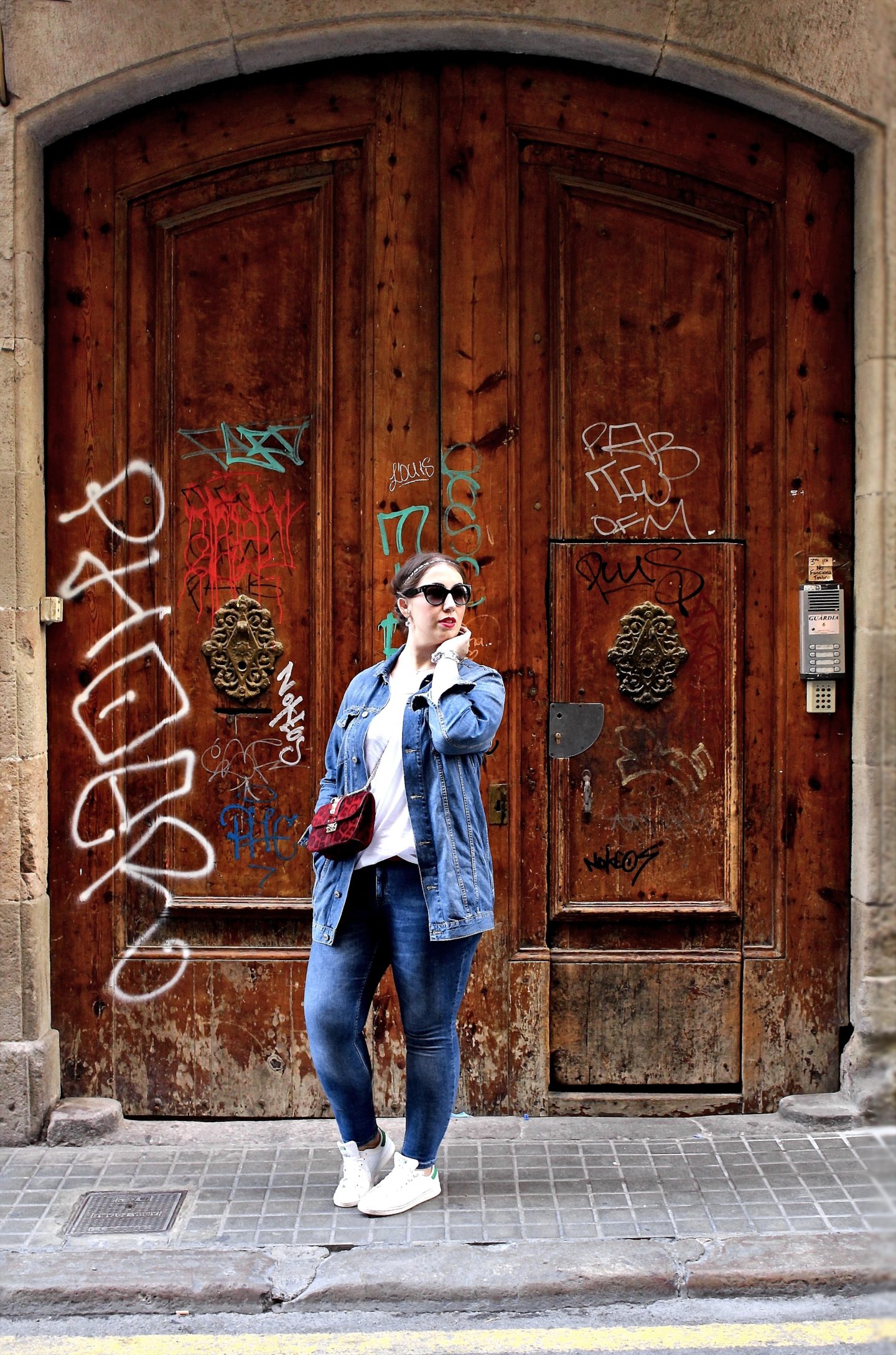 outfit-casual-denim-all-over-look-in-barcelona
